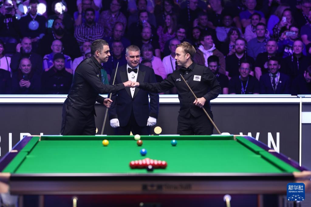 努力突破自 努力突破自